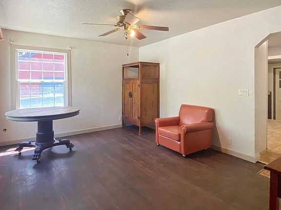 4th image of 4601 Hart Ave