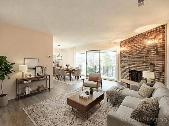 2nd image of 9120 S Pulaski Rd APT 2W