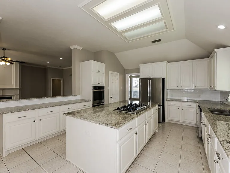 2604 Millstream Dr — Photo 8