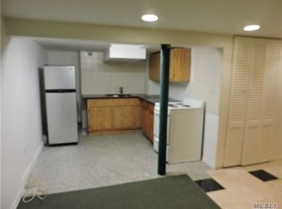 584 Outlook Ave, West Babylon, NY 11704