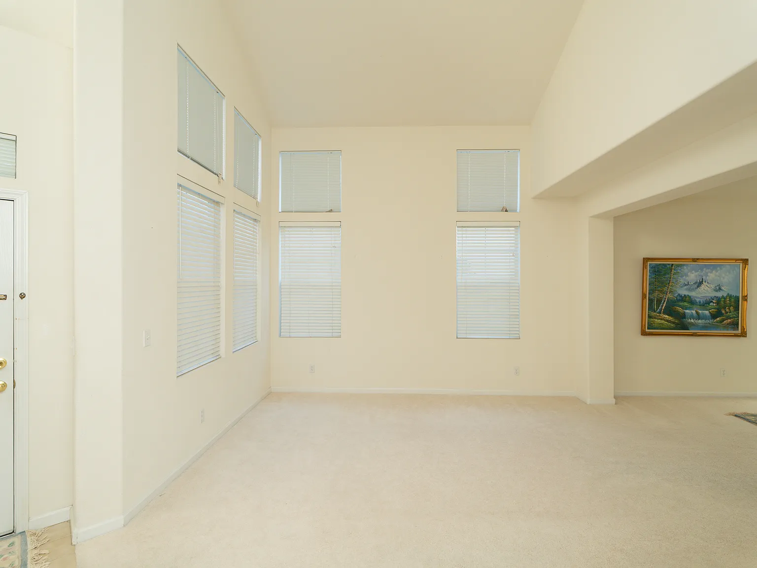 3 bed, 2628 sqft, $3,600 — Photo 3