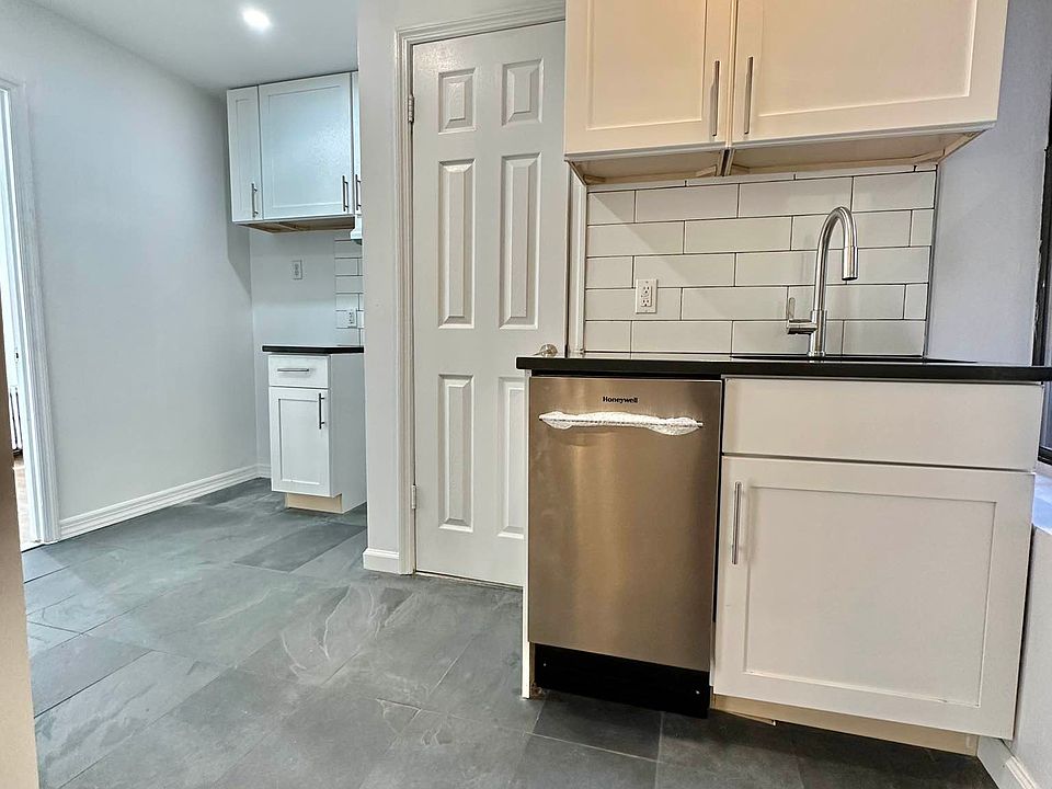 2nd image of 507 E 73rd St APT 9