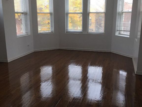 4th image of 1128 S Mayfield Ave