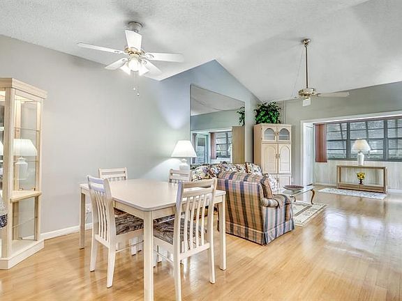 3rd image of 2534 Boundbrook Dr S APT 119