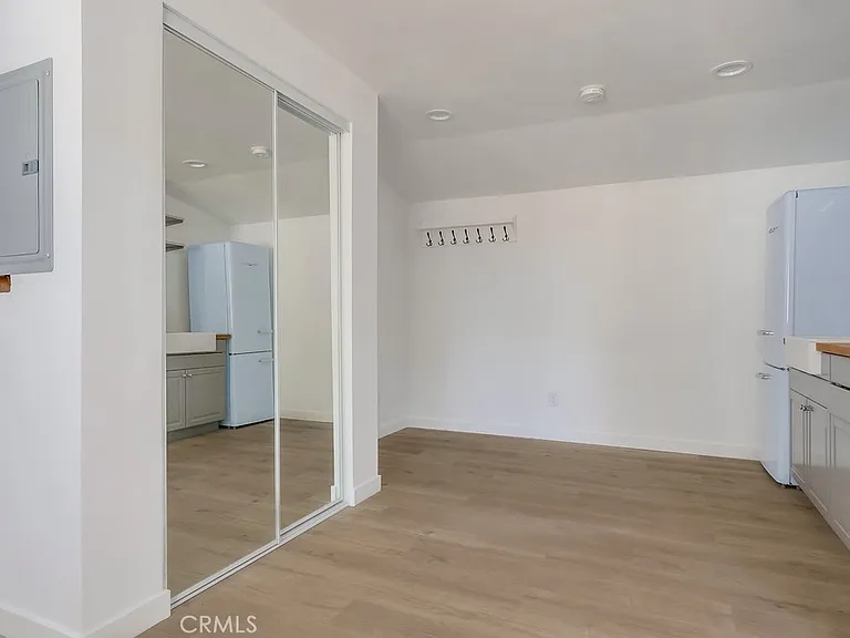 554 S Lemon St #B — Photo 6