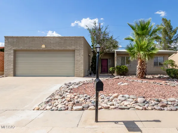 110 W Greer Ln, Tucson, AZ 85704