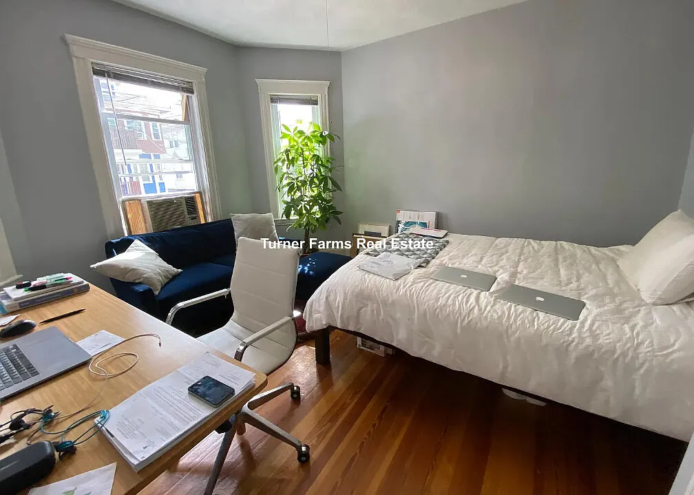 6 bed, 9999 sqft, $7,800 — Photo 4
