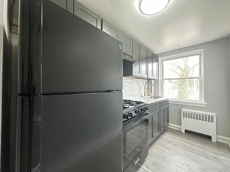 6770 Blakemore St #B2 — Photo 4