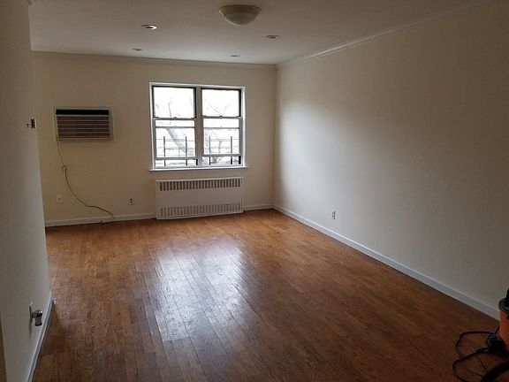 3rd image of 3020 71st St #2