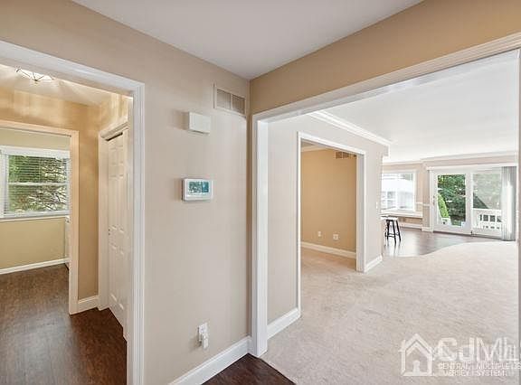 5th image of 408 Prospect Ave