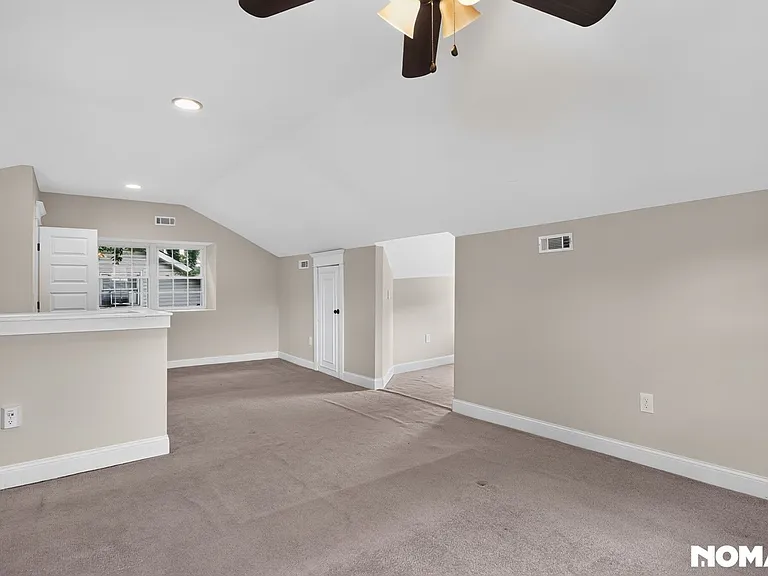 1040 Sharpe Ave — Photo 13