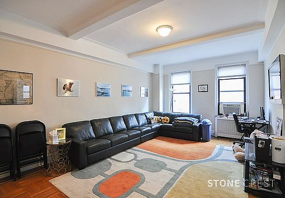 3rd image of 200 W 90th St APT 2D