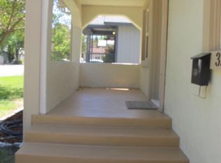 320 Clinton Ave, Roseville, CA 95678