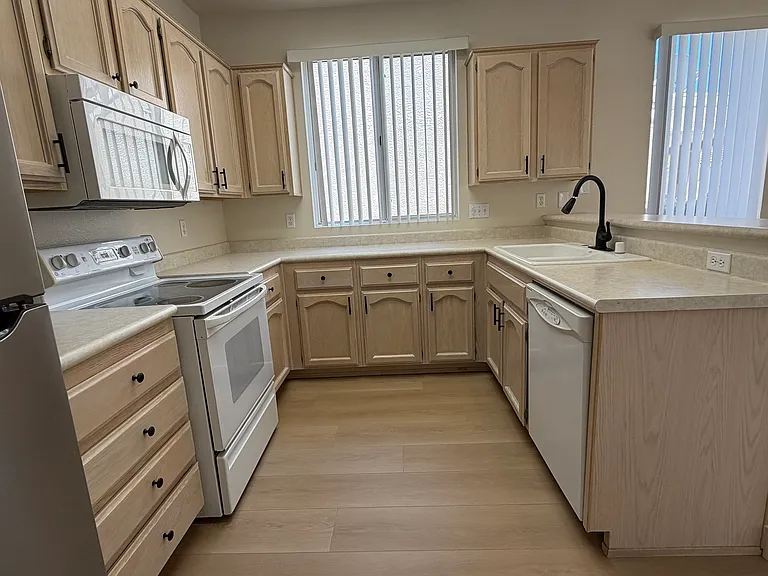 2021 Poppywood Ave — Photo 9