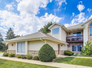 9600 Rayne Rd, Sturtevant, WI 53177