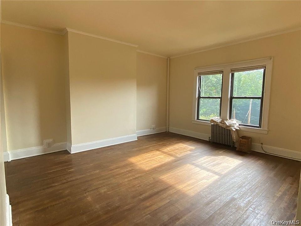 1st image of 176 Colonial Pkwy APT 2N