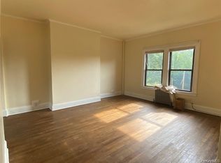 176 Colonial Pkwy APT 2N, Yonkers, NY 10710
