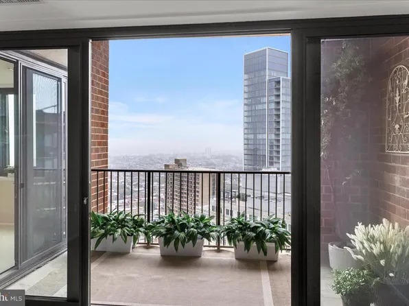 1420 Locust St APT 37D, Philadelphia, PA 19102
