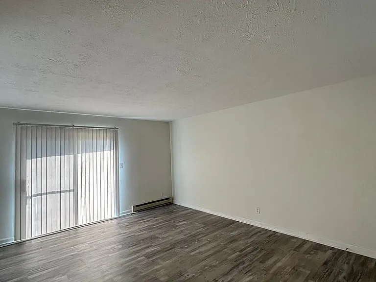 70 Ironwood Court — Photo 8