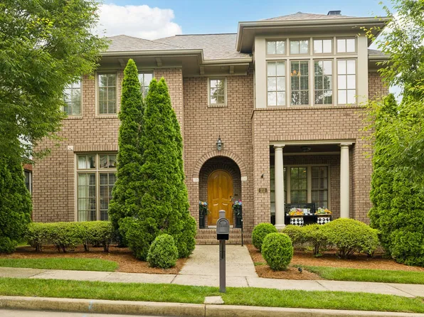 213 Lone Oak Village Way, Nashville, TN 37215
