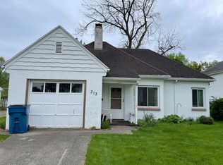313 W Charles St, Champaign, IL