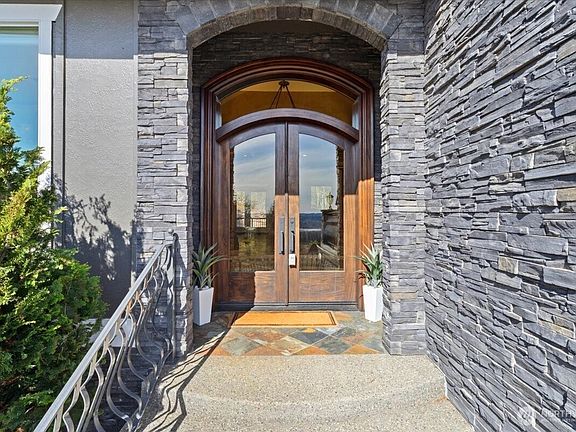 2nd image of 1931 NW 7th Avenue