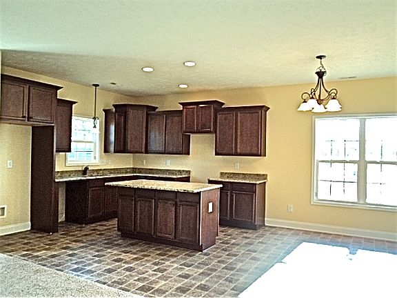 3rd image of 136 Peaceford Ave