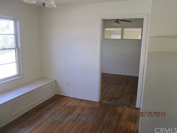 3rd image of 907 N Kirby St