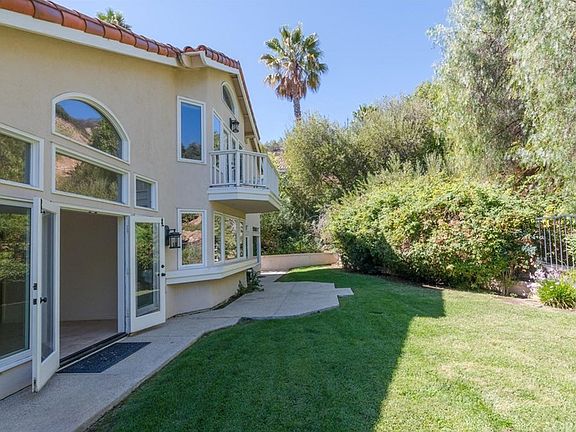 2nd image of 24929 Alicante Dr