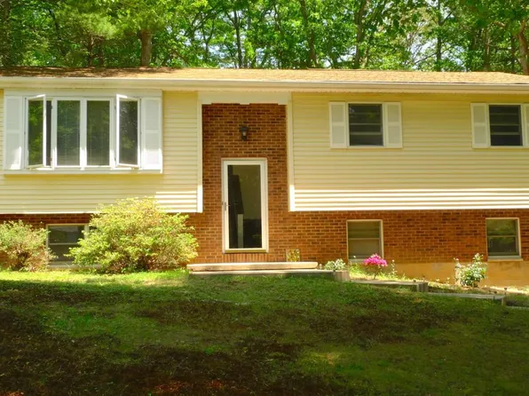 113 Klingers Rd, Drums, PA 18222