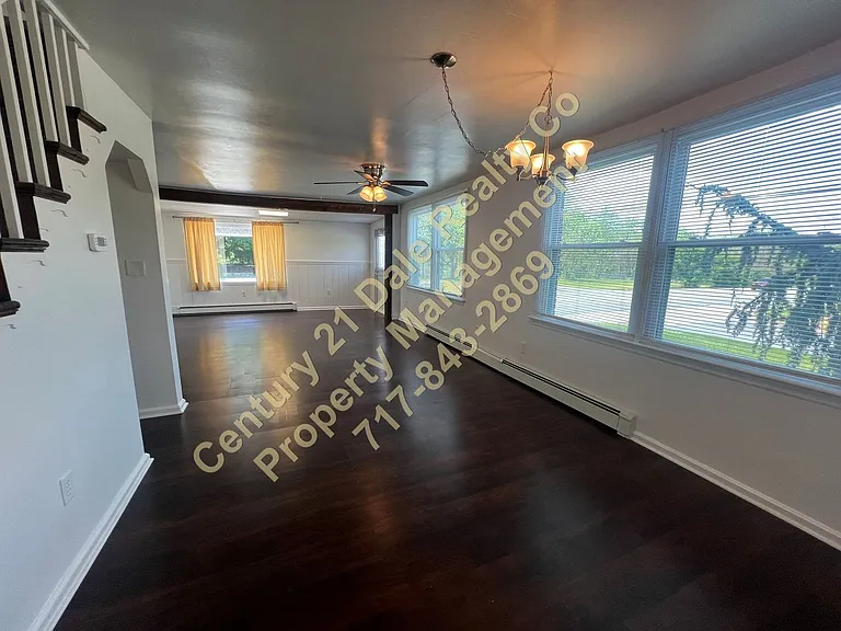 7322 Lincoln Hwy — Photo 3