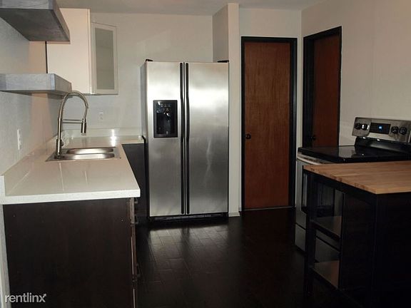 5th image of 844 S A St