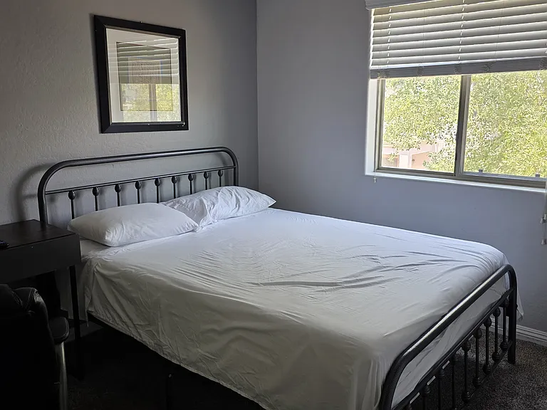 5746 W Beth Dr — Photo 12