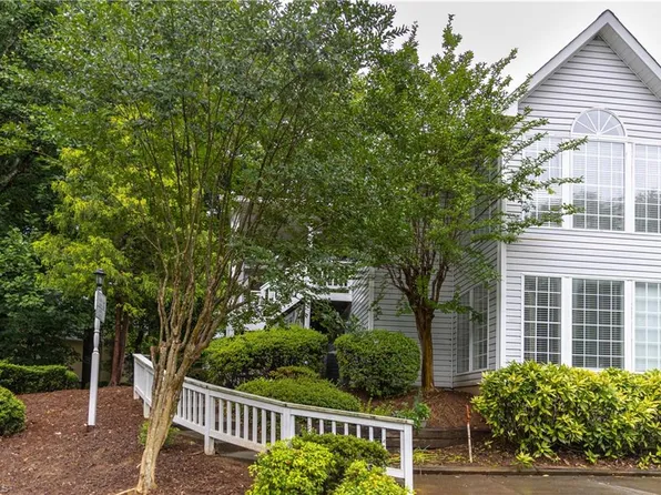 601 Balfour Rd, Winston Salem, NC 27104