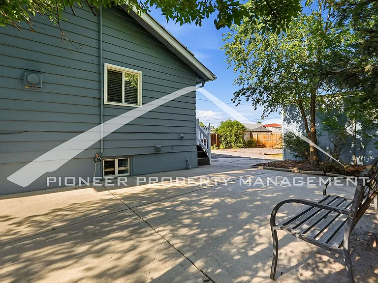 44 Julian St — Photo 24