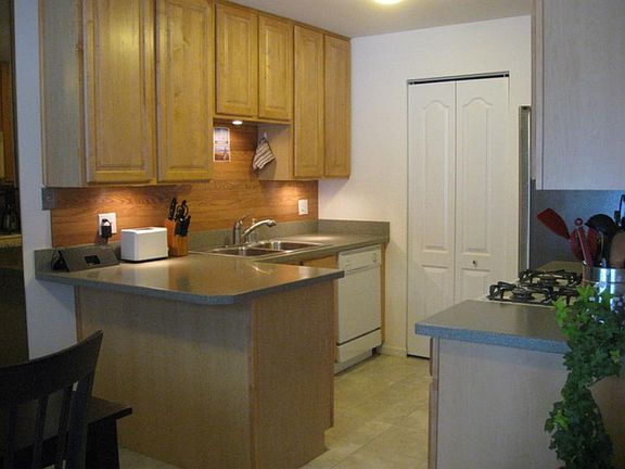 5th image of 617 N Deer Run Dr #6B11