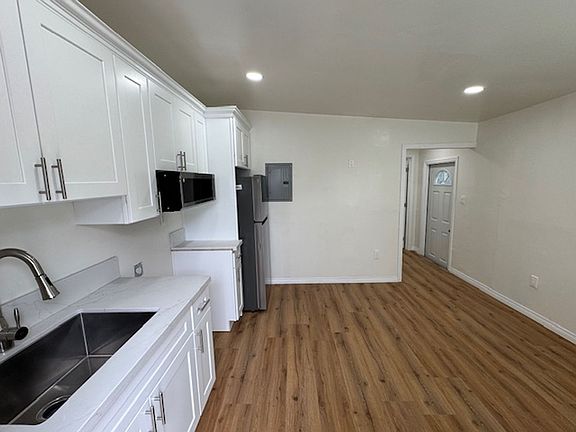 5th image of 5762 Cedar Ave #B