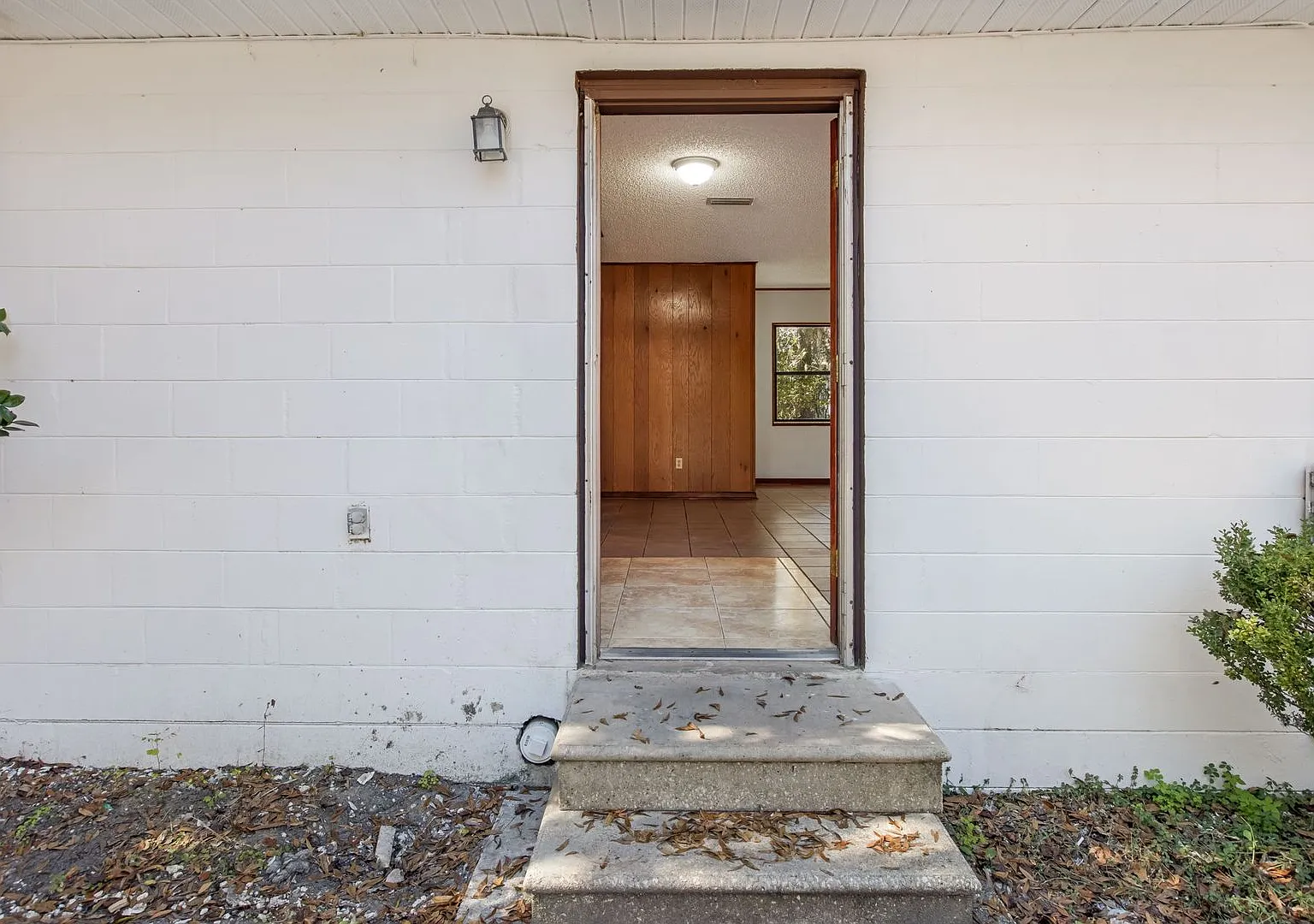 Welcome Home — Photo 2