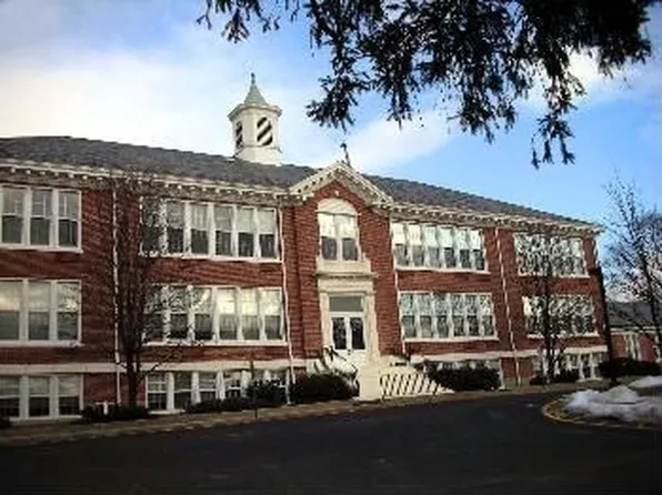 35 Bridge St Unit 305, Westport, CT 06880