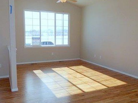 5th image of 2926 Joseph Dr