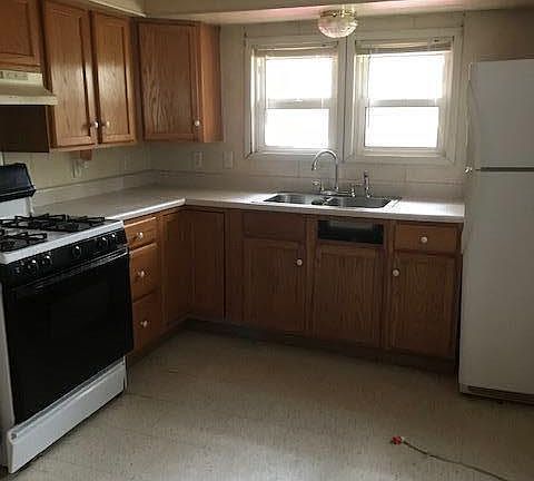 5th image of 921 S Ledford St