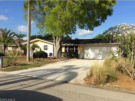 3rd image of 6347 Saint Andrews Cir S