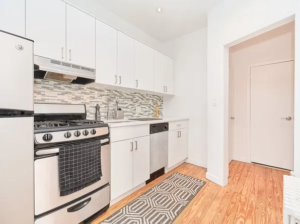 313 E 95th St, New York, NY