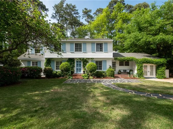 420 Susan Constant Dr, Virginia Beach, VA 23451