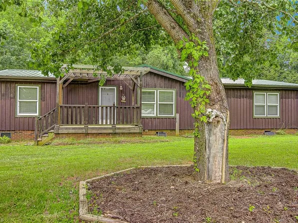 5165 Woodleaf Rd, Salisbury, NC 28147