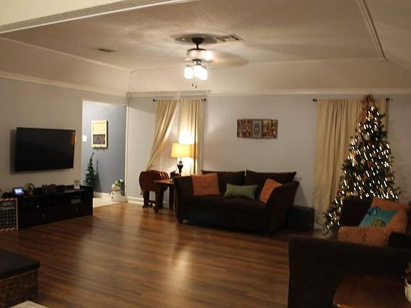 3rd image of 234 River Point Dr