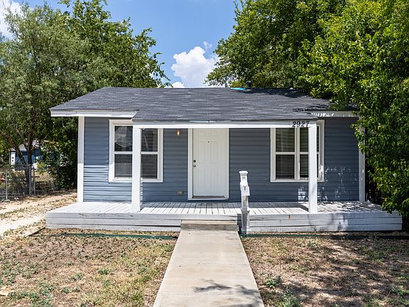 2nd image of 2927 W French Pl