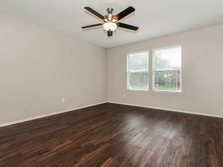 1476 Hickory Creek Ln — Photo 10