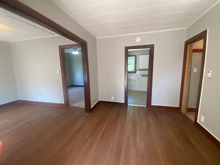 405 Budd St #4 — Photo 12