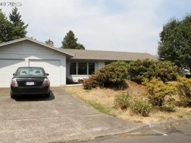 1729 Leon Dr photo 1